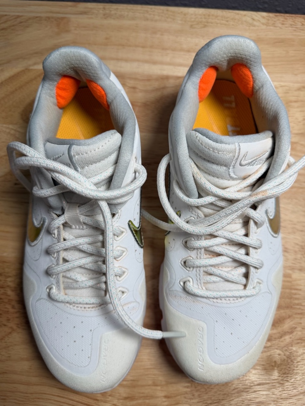 Women’s Nike Alpha Huarache Elite 2 Softball Turfs Size 6 - Picture 9 of 11